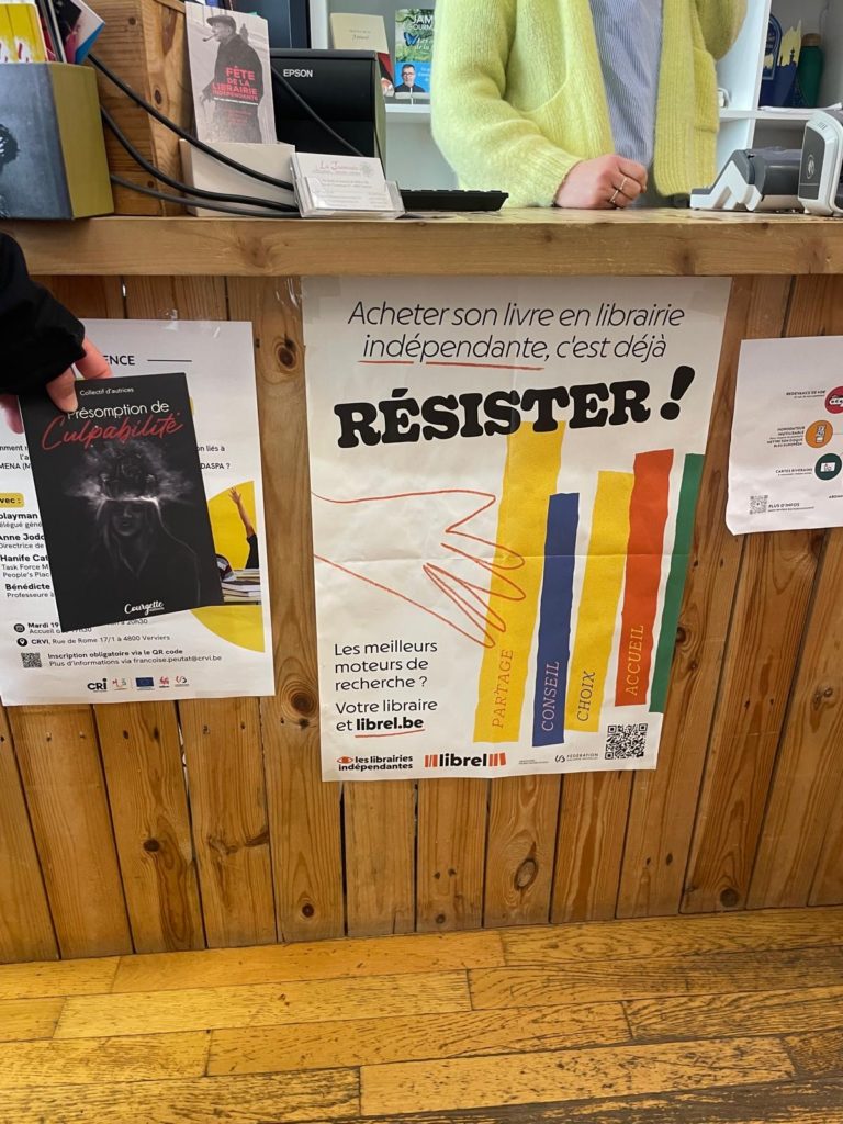 Photo La Traversée - Librairie généraliste - comptoir